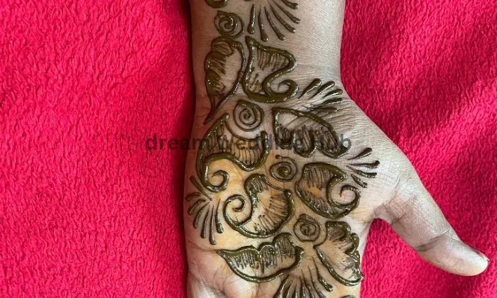 Nandhini Henna Designs